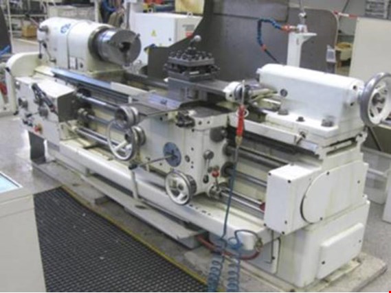 Used TOS Trencin SU 50 centre lathe for Sale (Auction Premium) | NetBid Industrial Auctions