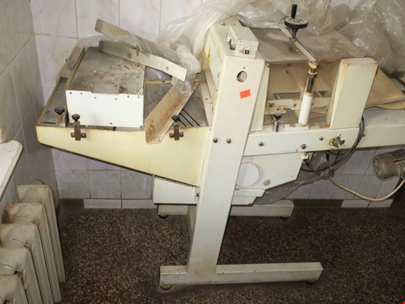 Used Daub 208/40 Bread slicer for Sale (Auction Premium) | NetBid Industrial Auctions