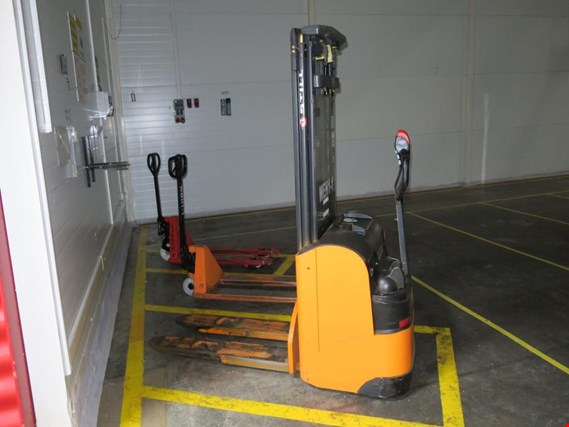 Used Still Wagner EGV-14 Electric lift truck for Sale (Auction Premium) | NetBid Industrial Auctions