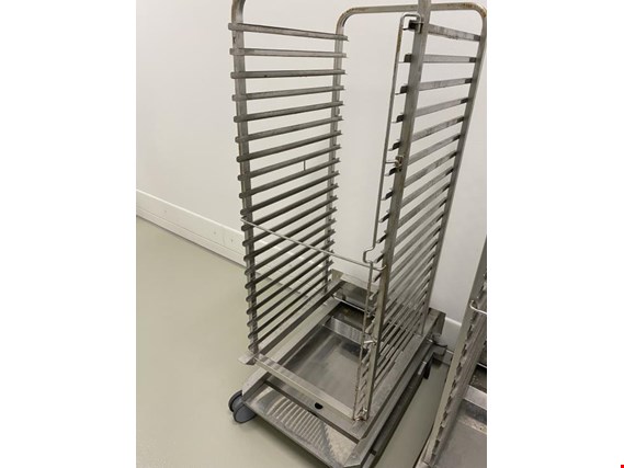 Used Loading trolley for Sale (Auction Premium) | NetBid Industrial Auctions