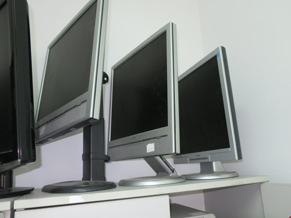 Monitore 10 Stk. gebruikt kopen (Auction Premium) | NetBid industriële Veilingen