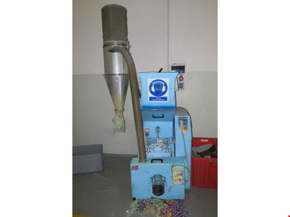Used MORETTO GR3035 Plastic grinder for Sale (Auction Premium) | NetBid Industrial Auctions