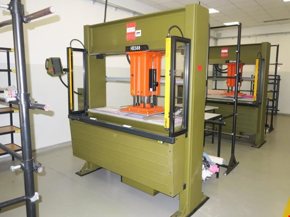 ATOM HS 588/3 Hydraulic cutting machine gebruikt kopen (Auction Premium) | NetBid industriële Veilingen