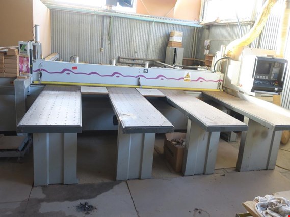 Used HOLZMA OPT HPP 81/42 CAD cutting saw for Sale (Auction Premium) | NetBid Industrial Auctions
