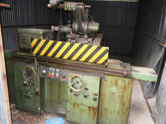 Used SWA-25 Cylindrical grinding machine for Sale (Auction Premium) | NetBid Industrial Auctions